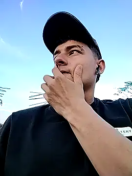 Snapshot of attractive-sexx chatting on 3, 3, 2026 attractive-sexx online show from 3, 3, 2026