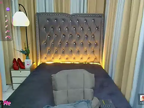 Snapshot of Clea_Moore chatting on 8, 3, 2026 Clea Moore online show from 8, 3, 2026