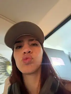 elodie rouge online show from 6, 7, 2026