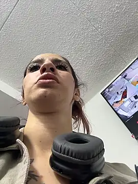 elodie rouge online show from 16, 7, 2026