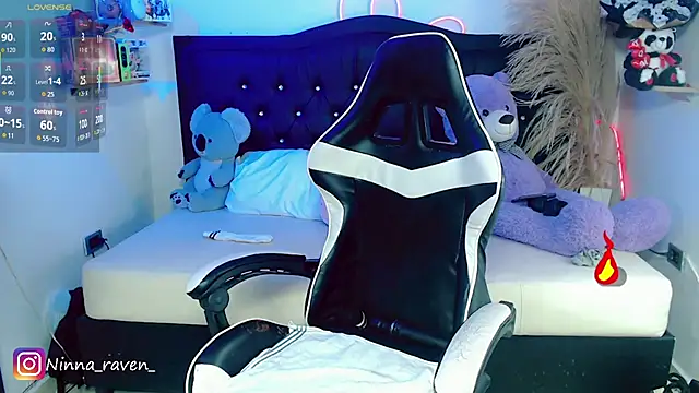 AriaDark online show from 15, 7, 2026