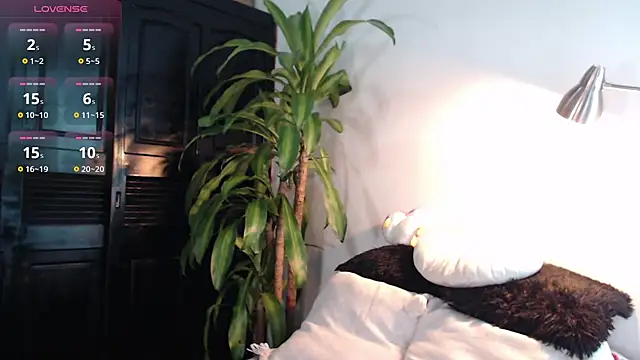 Mia Volkova  online show from 29, 4, 2026