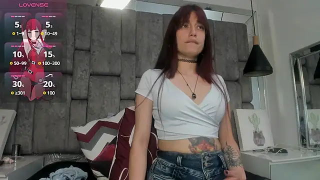 JenniQ69 online show from 10, 7, 2026
