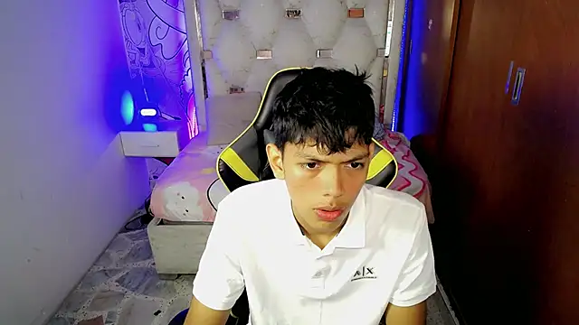 Snapshot of Rick_oficiall chatting on 18, 1, 2026 Rick oficiall online show from 18, 1, 2026