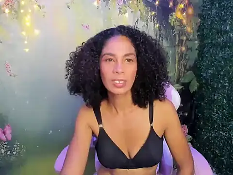 Snapshot of rosa_skinny chatting on 9, 5, 2026 rosa skinny online show from 9, 5, 2026
