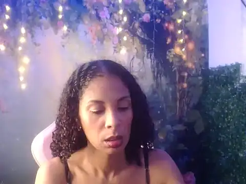 Snapshot of rosa_skinny chatting on 6, 6, 2026 rosa skinny online show from 6, 6, 2026