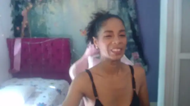 Snapshot of rosa_skinny chatting on 30, 6, 2026 rosa skinny online show from 30, 6, 2026