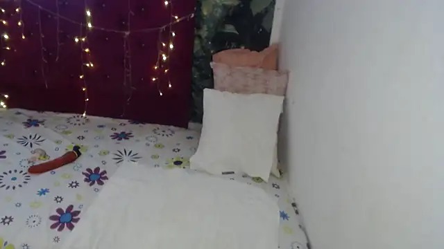 Snapshot of rosa_skinny chatting on 29, 7, 2026 rosa skinny online show from 29, 7, 2026