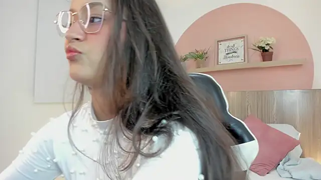 ivette swan online show from 1, 2, 2026