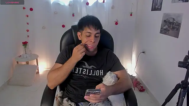 Snapshot of shooting_wilson chatting on 9, 2, 2026 shooting wilson online show from 9, 2, 2026