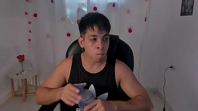 Snapshot of shooting_wilson chatting on 27, 2, 2026 shooting wilson online show from 27, 2, 2026