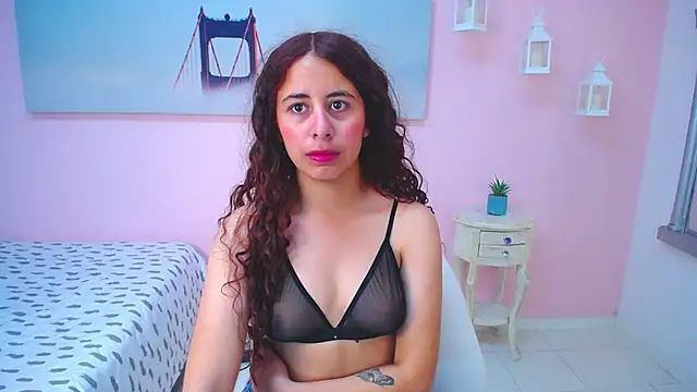 scarlett clyde online show from 4, 3, 2026