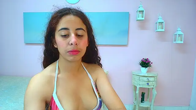 scarlett clyde online show from 4, 7, 2026