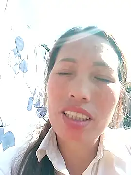 Snapshot of Gummiesu chatting on 6, 2, 2026 Gummiesu online show from 6, 2, 2026