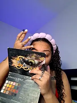 curly girl 31 online show from 7, 2, 2026