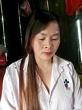 Bling sexy online show from 3, 5, 2026
