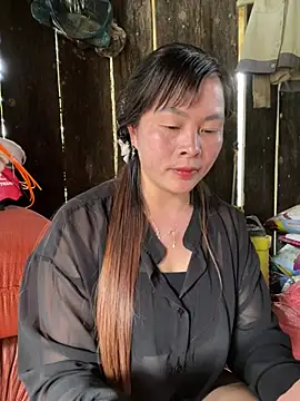Bling sexy online show from 4, 5, 2026