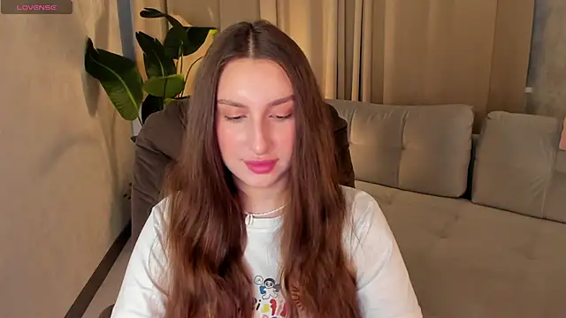 Celine Coello online show from 8, 5, 2026