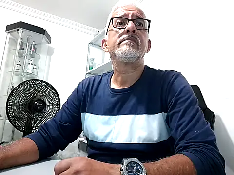 Snapshot of ceniizo1024 chatting on 16, 1, 2026 ceniizo1024 online show from 16, 1, 2026