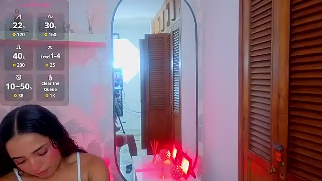 Snapshot of Emma_Thompssonn chatting on 4, 6, 2026 Emma Thompssonn online show from 4, 6, 2026