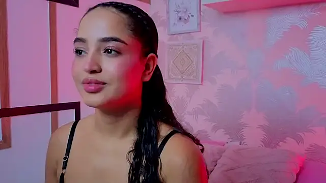 Snapshot of Emma_Thompssonn chatting on 20, 6, 2026 Emma Thompssonn online show from 20, 6, 2026