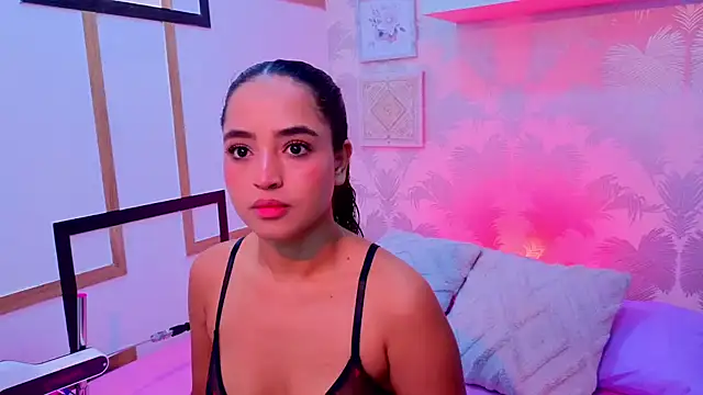 Emma Thompssonn online show from 7, 8, 2026