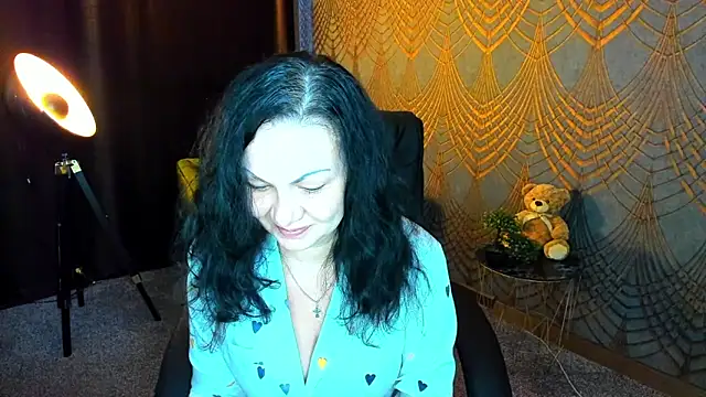 IrissMoon online show from 22, 5, 2026