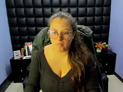 Sarah Boobs  online show from 14, 3, 2026