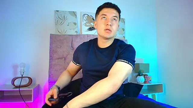 Snapshot of Alexander_Connor chatting on 11, 3, 2026 Alexander Connor online show from 11, 3, 2026