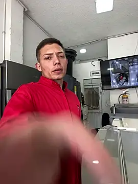 santiObrero online show from 7, 3, 2026