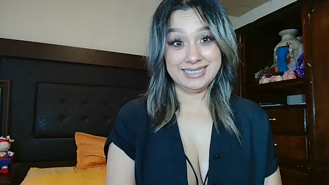 aitanalove  online show from 4, 8, 2026