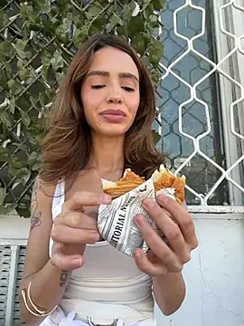 AyanaLys online show from 31, 7, 2026
