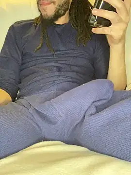 Snapshot of givemeabreak34 chatting on 14, 3, 2026 givemeabreak34 online show from 14, 3, 2026