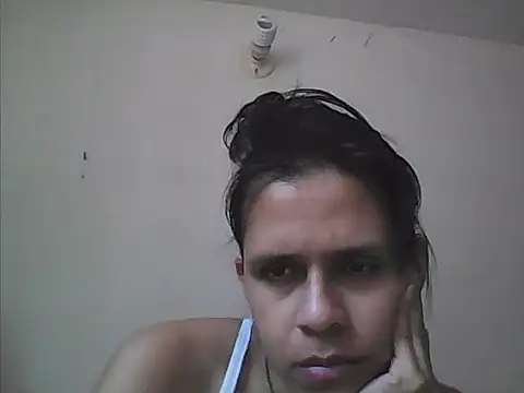 Snapshot of mitzukywinteer chatting on 5, 2, 2026 mitzukywinteer online show from 5, 2, 2026