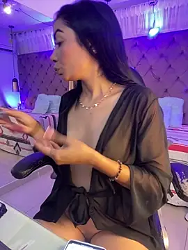 Auri   online show from 30, 4, 2026