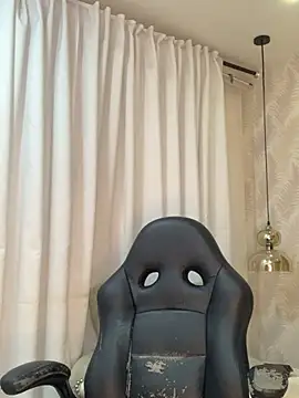 Auri   online show from 26, 6, 2026