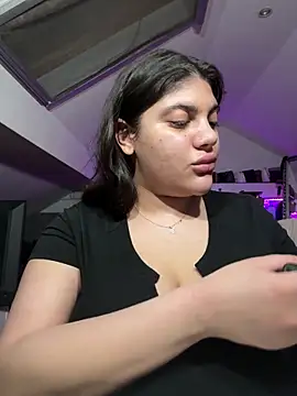 Snapshot of MinaKhalina chatting on 10, 2, 2026 MinaKhalina online show from 10, 2, 2026