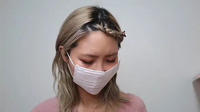 Snapshot of yumi0025 chatting on 6, 2, 2026 yumi0025 online show from 6, 2, 2026