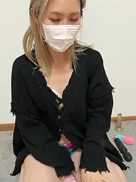 Snapshot of yumi0025 chatting on 27, 2, 2026 yumi0025 online show from 27, 2, 2026