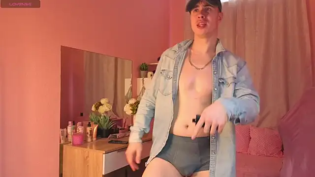 Snapshot of Kris_Braun chatting on 7, 3, 2026 Kris Braun online show from 7, 3, 2026