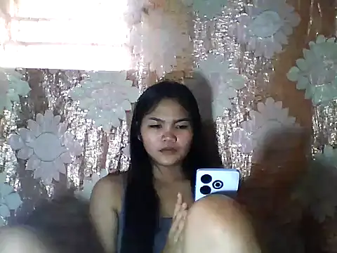 PinaySkinnyJust18 online show from 12, 3, 2026