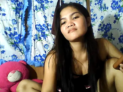 PinaySkinnyJust18 online show from 24, 6, 2026