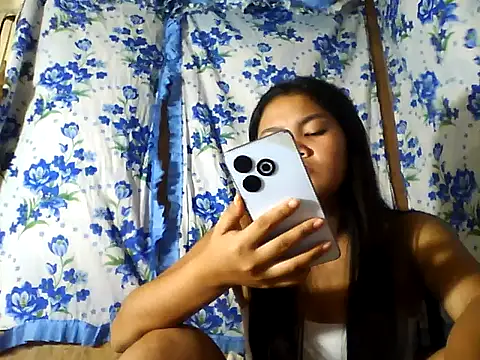 PinaySkinnyJust18 online show from 8, 7, 2026