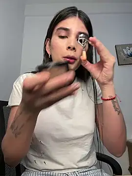 Lily WellGifted online show from 3, 2, 2026