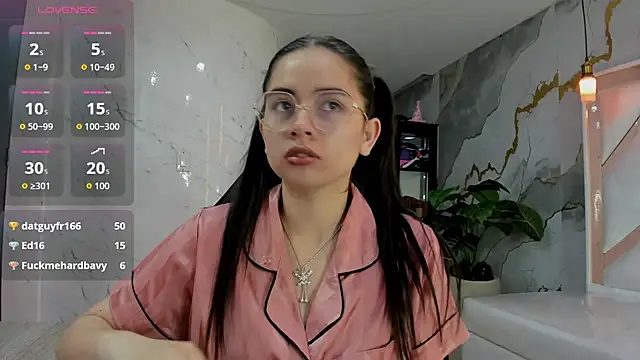 Qetsyah tf online show from 30, 4, 2026