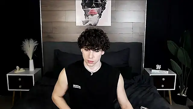 Snapshot of TylerGibson chatting on 6, 3, 2026 TylerGibson online show from 6, 3, 2026