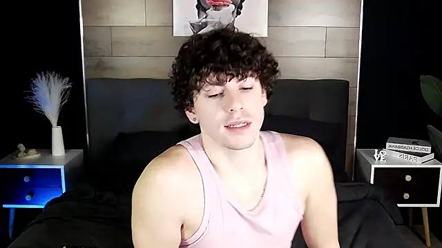 Snapshot of TylerGibson chatting on 10, 3, 2026 TylerGibson online show from 10, 3, 2026