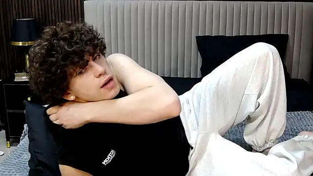 Snapshot of TylerGibson chatting on 16, 3, 2026 TylerGibson online show from 16, 3, 2026