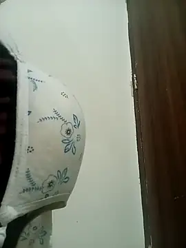 Snapshot of Prajakta123 chatting on 2, 2, 2026 Prajakta123 online show from 2, 2, 2026