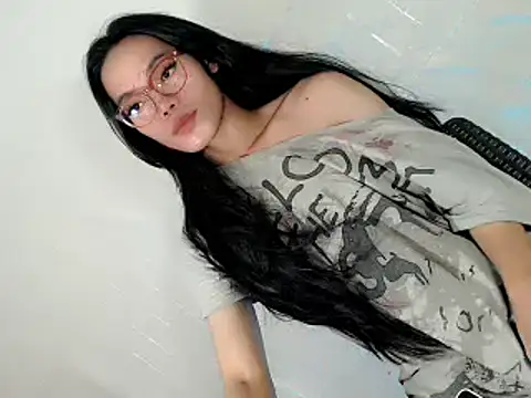 Urhotfucking veronica1 online show from 30, 4, 2026
